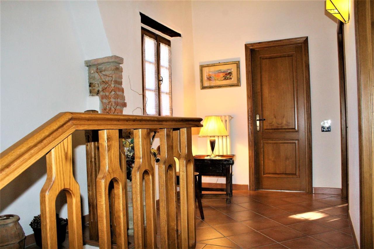 Antica Torre "La Casalta" Apartment Petroio Bagian luar foto