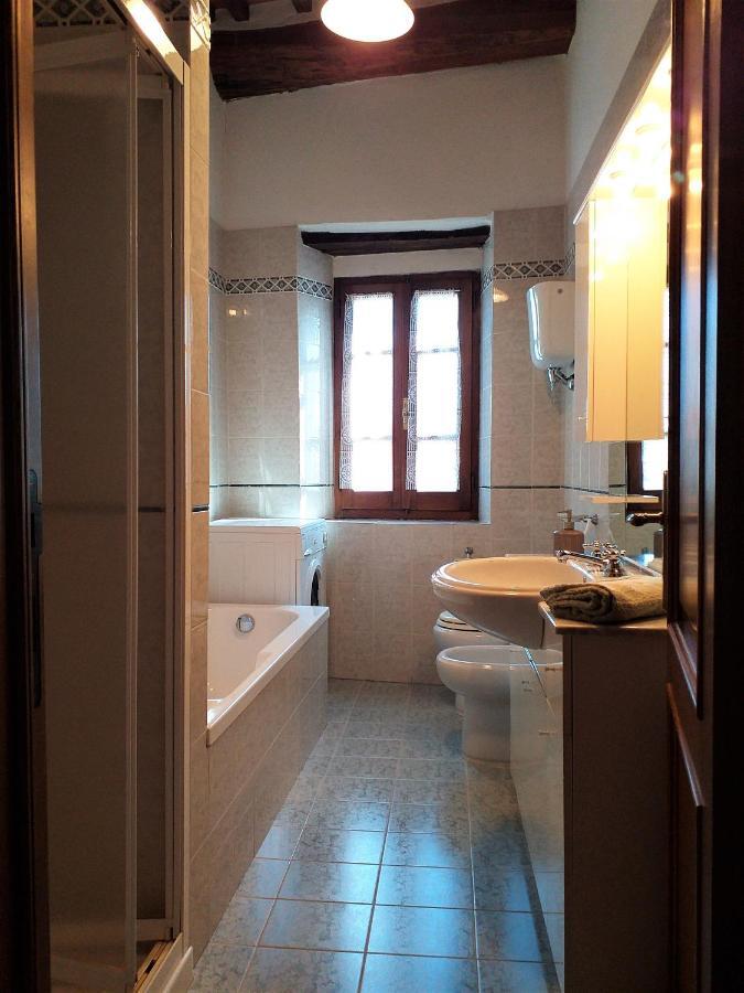 Antica Torre "La Casalta" Apartment Petroio Bagian luar foto
